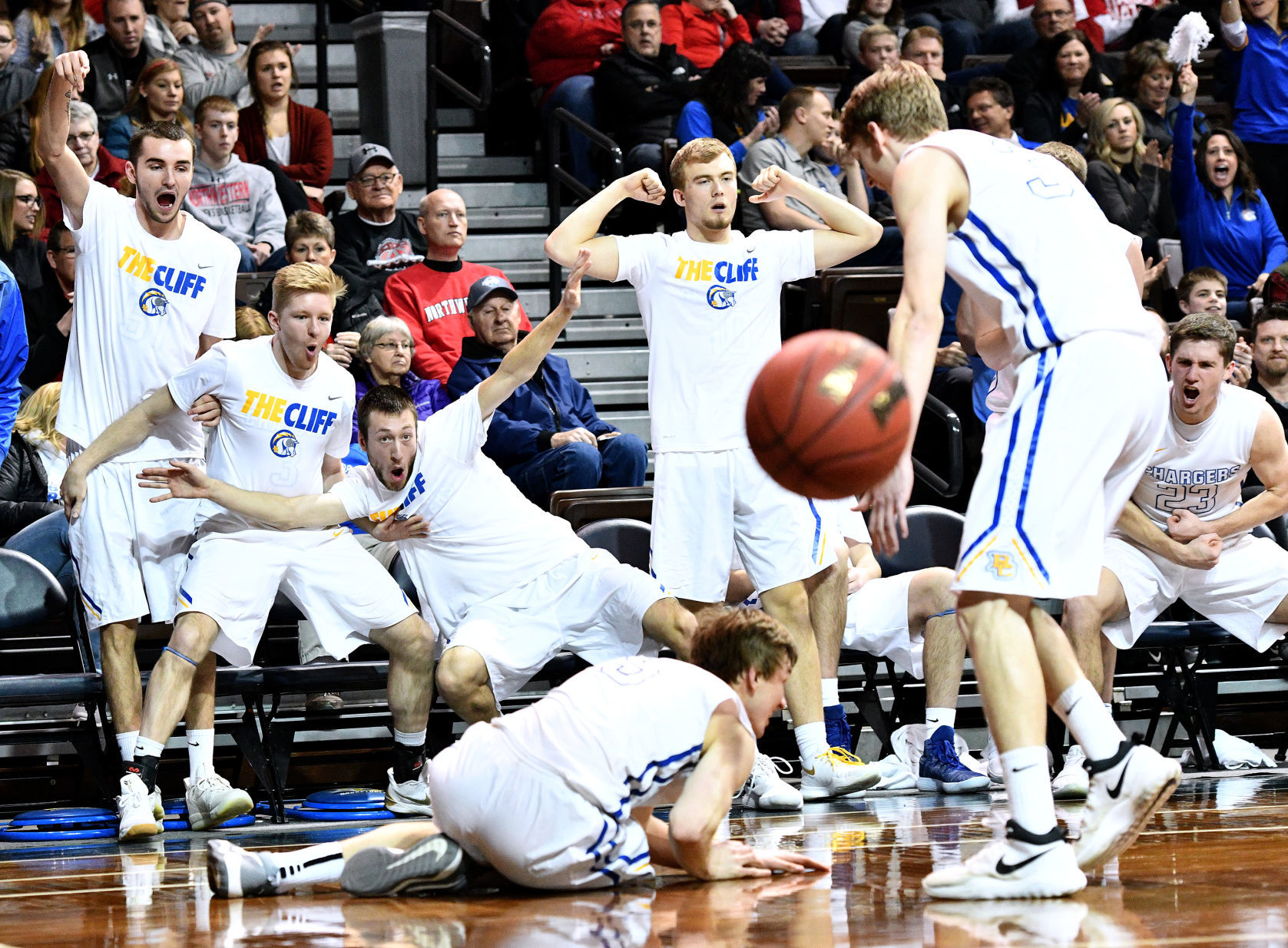 Briar Cliff vs St. Thomas NAIA basketball